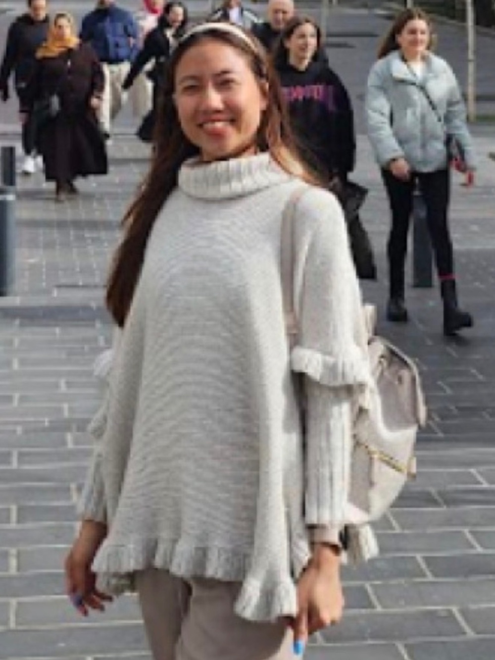 2 FOR $12! 💐Ardene Turtleneck Poncho w Sleeves and Ruffled Hem - Picture 1 of 4
